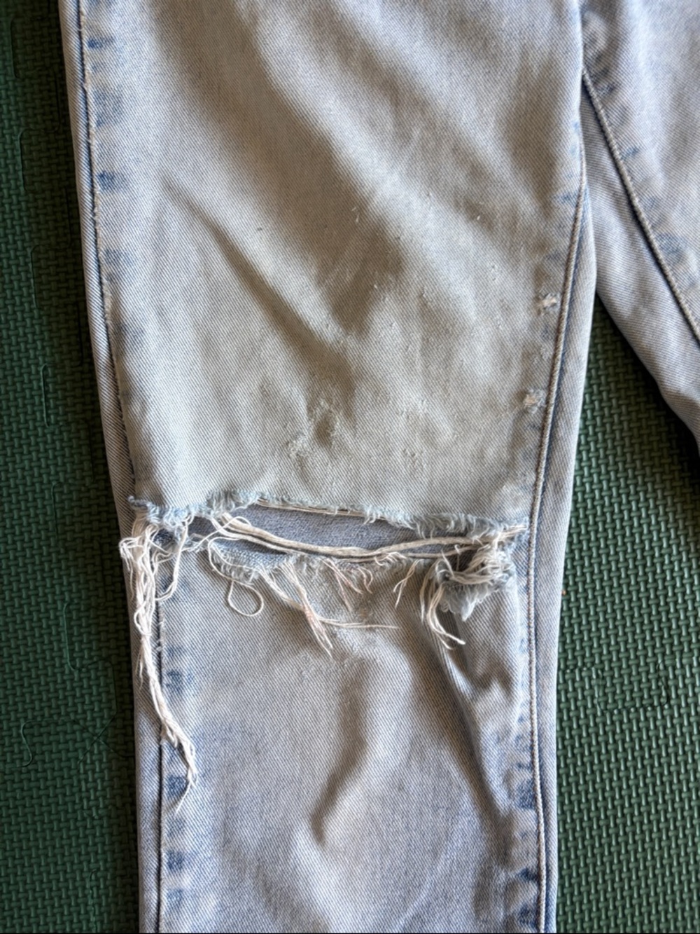 VTG Calvin Klein High Rise Tapered Leg Light Wash Jeans Size 26 Waist - Picture 8 of 16